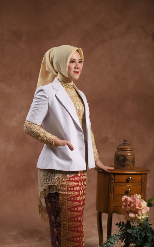 {"ARInfo":{"IsUseAR":false},"Version":"1.0.0","MakeupInfo":{"IsUseMakeup":false},"FaceliftInfo":{"IsChangeEyeLift":false,"IsChangeFacelift":false,"IsChangePostureLift":false,"IsChangeNose":false,"IsChangeFaceChin":false,"IsChangeMouth":false,"IsChangeThinFace":true},"BeautyInfo":{"IsAIBeauty":false,"OldBeautyCount":1,"IsSharpen":false,"SwitchMedicatedAcne":false,"IsBrightEyes":false,"IsOldBeauty":false,"IsReduceBlackEyes":false},"HandlerInfo":{"AppName":2},"FilterInfo":{"IsUseFilter":false}}