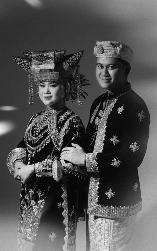 {"ARInfo":{"IsUseAR":false},"Version":"1.0.0","MakeupInfo":{"IsUseMakeup":false},"FaceliftInfo":{"IsChangeEyeLift":false,"IsChangeFacelift":false,"IsChangePostureLift":false,"IsChangeNose":false,"IsChangeFaceChin":false,"IsChangeMouth":false,"IsChangeThinFace":true},"BeautyInfo":{"SwitchMedicatedAcne":false,"IsAIBeauty":false,"IsBrightEyes":false,"IsSharpen":false,"IsOldBeauty":false,"IsReduceBlackEyes":false},"HandlerInfo":{"AppName":2},"FilterInfo":{"IsUseFilter":false}}