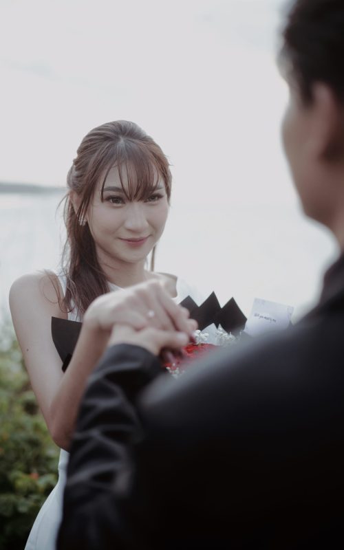 {"source_type":"douyin_beauty_me","data":{"effect_type":"tool","pictureId":"06B55F33-AE90-4AF2-AD48-6A5F860D6B9F","enter_from":"enter_launch","appversion":"12.3.0","product":"retouch","os":"ios","capability_extra_v2":{"filter":[{"resource_id":"7273694792100352568","effect_id":"21866660","origin":"heycan"}]},"effect_id":"filter#7273694792100352568","playId":"","capability_key":["filter"],"activityName":"","filterId":"7273694792100352568","infoStickerId":"","imageEffectId":"","stickerId":""}}