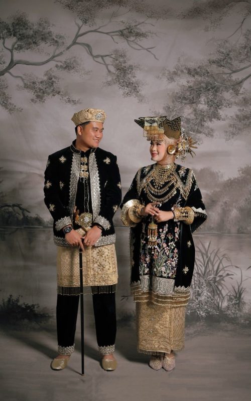 {"ARInfo":{"IsUseAR":false},"Version":"1.0.0","MakeupInfo":{"IsUseMakeup":false},"FaceliftInfo":{"IsChangeEyeLift":false,"IsChangeFacelift":false,"IsChangePostureLift":false,"IsChangeNose":false,"IsChangeFaceChin":false,"IsChangeMouth":false,"IsChangeThinFace":true},"BeautyInfo":{"SwitchMedicatedAcne":false,"IsAIBeauty":false,"IsBrightEyes":false,"IsSharpen":false,"IsOldBeauty":false,"IsReduceBlackEyes":false},"HandlerInfo":{"AppName":2},"FilterInfo":{"IsUseFilter":false},"AIGC":{"PropagateID":"t_mt1a3i5n7b5e425cb8f8d84588a8a9afade367161b","ContentPropagator":"001191350200737895515300000","Label":1,"ReservedCode1":"ce85d50a309840efa9c348814c3bd577","ReservedCode2":"9992a0892e7d484e98f69375c09862ef","ContentProducer":"001191350200737895515300000","ProduceID":"t_mt1a3i5n7b5e425cb8f8d84588a8a9afade367161b"}}