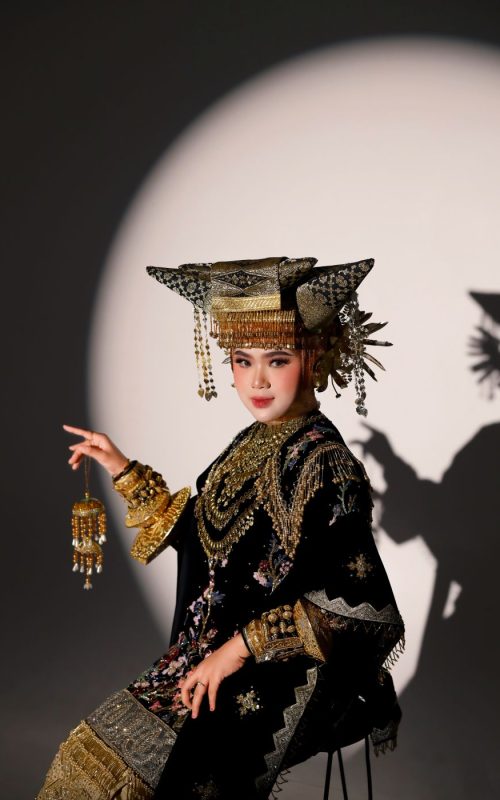 {"ARInfo":{"IsUseAR":false},"Version":"1.0.0","MakeupInfo":{"IsUseMakeup":false},"FaceliftInfo":{"IsChangeEyeLift":false,"IsChangeFacelift":false,"IsChangePostureLift":false,"IsChangeNose":false,"IsChangeFaceChin":false,"IsChangeMouth":false,"IsChangeThinFace":true},"BeautyInfo":{"SwitchMedicatedAcne":false,"IsAIBeauty":false,"IsBrightEyes":false,"IsSharpen":false,"IsOldBeauty":false,"IsReduceBlackEyes":false},"HandlerInfo":{"AppName":2},"FilterInfo":{"IsUseFilter":false}}