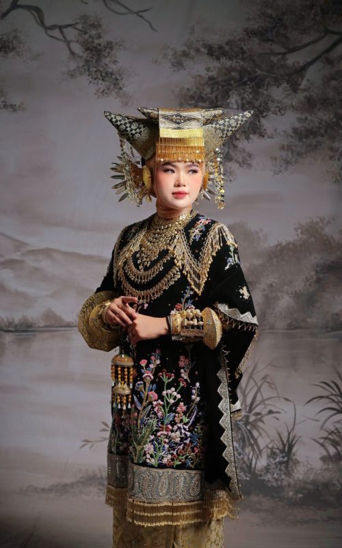 {"ARInfo":{"IsUseAR":false},"Version":"1.0.0","MakeupInfo":{"IsUseMakeup":false},"FaceliftInfo":{"IsChangeEyeLift":false,"IsChangeFacelift":false,"IsChangePostureLift":false,"IsChangeNose":false,"IsChangeFaceChin":false,"IsChangeMouth":false,"IsChangeThinFace":true},"BeautyInfo":{"SwitchMedicatedAcne":false,"IsAIBeauty":false,"IsBrightEyes":false,"IsSharpen":false,"IsOldBeauty":false,"IsReduceBlackEyes":false},"HandlerInfo":{"AppName":2},"FilterInfo":{"IsUseFilter":false}}