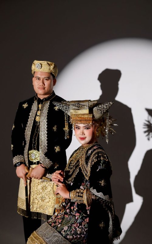 {"ARInfo":{"IsUseAR":false},"Version":"1.0.0","MakeupInfo":{"IsUseMakeup":false},"FaceliftInfo":{"IsChangeEyeLift":false,"IsChangeFacelift":false,"IsChangePostureLift":false,"IsChangeNose":false,"IsChangeFaceChin":false,"IsChangeMouth":false,"IsChangeThinFace":true},"BeautyInfo":{"SwitchMedicatedAcne":false,"IsAIBeauty":false,"IsBrightEyes":false,"IsSharpen":false,"IsOldBeauty":false,"IsReduceBlackEyes":false},"HandlerInfo":{"AppName":2},"FilterInfo":{"IsUseFilter":false}}