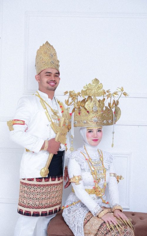 {"ARInfo":{"IsUseAR":false},"Version":"1.0.0","MakeupInfo":{"IsUseMakeup":false},"FaceliftInfo":{"IsChangeEyeLift":false,"IsChangeFacelift":false,"IsChangePostureLift":false,"IsChangeNose":false,"IsChangeFaceChin":false,"IsChangeMouth":false,"IsChangeThinFace":false},"BeautyInfo":{"SwitchMedicatedAcne":false,"IsAIBeauty":false,"IsBrightEyes":false,"IsSharpen":false,"IsOldBeauty":false,"IsReduceBlackEyes":false},"HandlerInfo":{"AppName":2},"FilterInfo":{"IsUseFilter":false}}