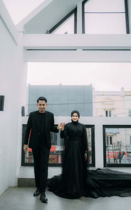 {"data":{"stickerId":"","infoStickerId":"","os":"ios","activityName":"","enter_from":"enter_launch","appversion":"7.4.0","product":"retouch","pictureId":"67EC5FEF-4595-4078-ADC9-134FDD919465","playId":"","filterId":"","imageEffectId":""},"tiktok_developers_3p_anchor_params":"{"filter_id":[],"template_id":"","capability_extra_v2":{"portrait":[{"panel":"face-reshape"}]},"client_key":"awgvo7gzpeas2ho6","capability_key":["portrait"]}","source_type":"hypic"}