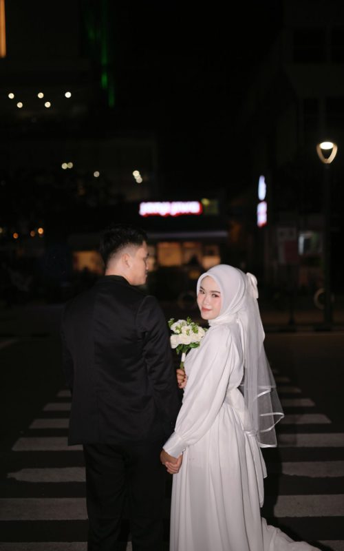 {"ARInfo":{"IsUseAR":false},"Version":"1.0.0","MakeupInfo":{"IsUseMakeup":false},"FaceliftInfo":{"IsChangeEyeLift":false,"IsChangeFacelift":false,"IsChangePostureLift":false,"IsChangeNose":false,"IsChangeFaceChin":false,"IsChangeMouth":false,"IsChangeThinFace":true},"BeautyInfo":{"SwitchMedicatedAcne":false,"IsAIBeauty":false,"IsBrightEyes":false,"IsSharpen":false,"IsOldBeauty":false,"IsReduceBlackEyes":false},"HandlerInfo":{"AppName":2},"FilterInfo":{"IsUseFilter":false}}