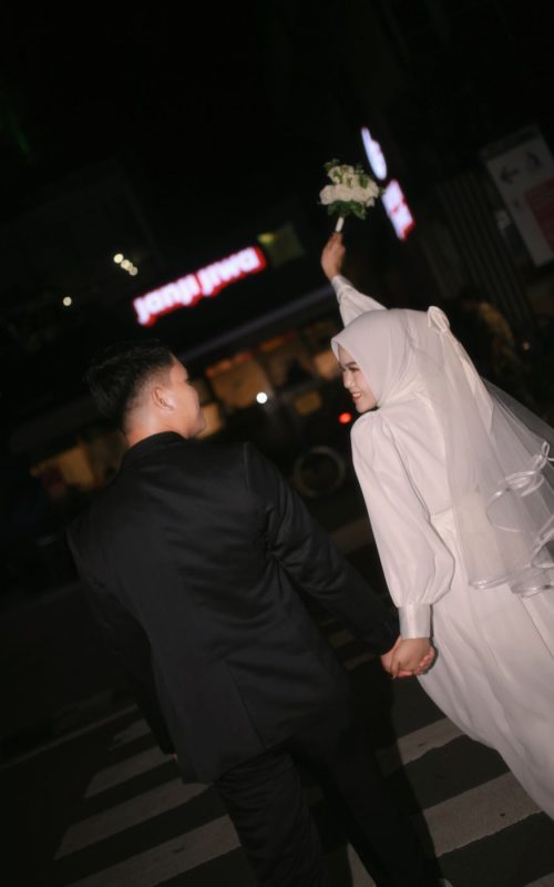 {"ARInfo":{"IsUseAR":false},"Version":"1.0.0","MakeupInfo":{"IsUseMakeup":false},"FaceliftInfo":{"IsChangeEyeLift":false,"IsChangeFacelift":false,"IsChangePostureLift":false,"IsChangeNose":false,"IsChangeFaceChin":false,"IsChangeMouth":false,"IsChangeThinFace":true},"BeautyInfo":{"SwitchMedicatedAcne":false,"IsAIBeauty":false,"IsBrightEyes":false,"IsSharpen":false,"IsOldBeauty":false,"IsReduceBlackEyes":false},"HandlerInfo":{"AppName":2},"FilterInfo":{"IsUseFilter":false}}