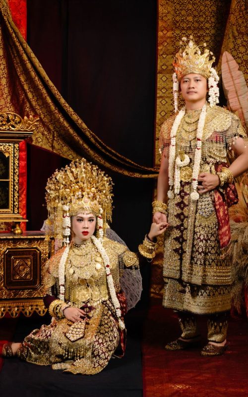 {"ARInfo":{"IsUseAR":false},"Version":"1.0.0","MakeupInfo":{"IsUseMakeup":false},"FaceliftInfo":{"IsChangeEyeLift":false,"IsChangeFacelift":false,"IsChangePostureLift":false,"IsChangeNose":false,"IsChangeFaceChin":false,"IsChangeMouth":false,"IsChangeThinFace":true},"BeautyInfo":{"IsAIBeauty":false,"OldBeautyCount":1,"IsSharpen":false,"SwitchMedicatedAcne":false,"IsBrightEyes":false,"IsOldBeauty":false,"IsReduceBlackEyes":false},"HandlerInfo":{"AppName":2},"FilterInfo":{"IsUseFilter":false}}