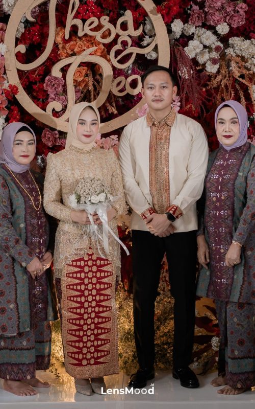 {"ARInfo":{"IsUseAR":false},"Version":"1.0.0","MakeupInfo":{"IsUseMakeup":false},"FaceliftInfo":{"IsChangeEyeLift":false,"IsChangeFacelift":false,"IsChangePostureLift":false,"IsChangeNose":false,"IsChangeFaceChin":false,"IsChangeMouth":false,"IsChangeThinFace":true},"BeautyInfo":{"SwitchMedicatedAcne":false,"IsAIBeauty":false,"IsBrightEyes":false,"IsSharpen":false,"IsOldBeauty":false,"IsReduceBlackEyes":false},"HandlerInfo":{"AppName":2},"FilterInfo":{"IsUseFilter":false}}